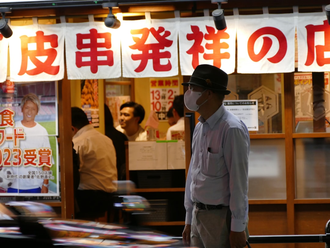 【デジタル庁最新ニュース（外部情報）】 生活が｢苦しい｣約6割 静かに広がる"見えない貧困" 家も仕事もあるけど､都庁下の食料配布に